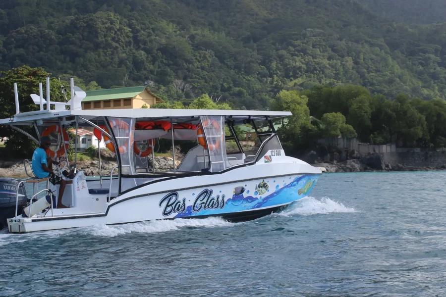 Full Day Sainte Anne Marine Park – Private Charter